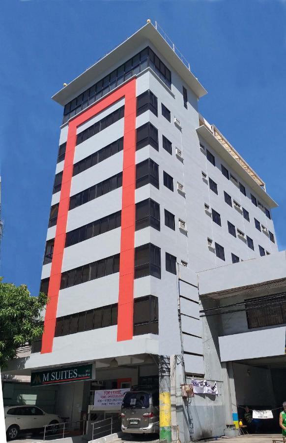 M Suites Hotel Makati City Екстериор снимка
